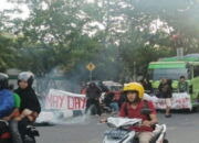 Puluhan Mahasiswa Gelar Aksi Hari Buruh, Tuntut UU Cipta Kerja Dicabut