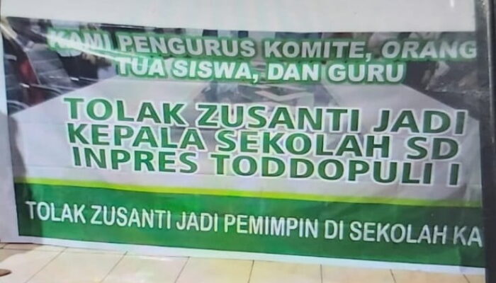 Baliho Menyesatkan Beredar, Wali Siswa  Dukung Kepsek Sikat Pungli Oknum Guru