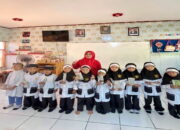 Antusias Orang Tua Dampingi Anak MPLS Di SD Negeri Borong