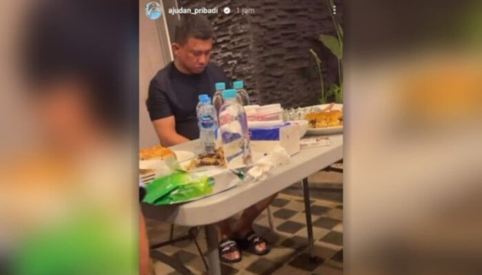 Heboh, Ferdy Sambo di Rumah Makan-makan Tidak di Tahanan?