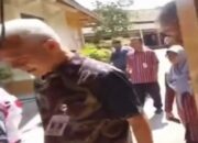 Kepala Ganjar Pranowo Kejedot Lonceng Besi Panti Sosial