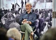 Demokrasi Sudah Tak Menyenangkan, Hukum Telah Dirusak MK