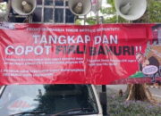 Presiden Jokowi Didesak Copot Segera Ketua KPK Firli Bahuri