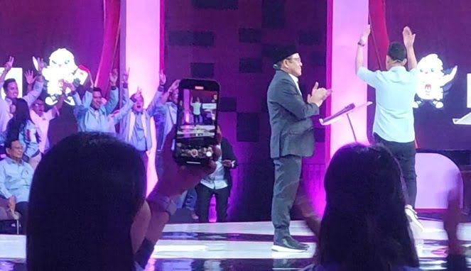 Teguran KPU Dicuekin, Gibran Provokasi Pendukung di Debat Cawapres