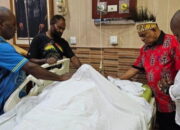 Mantan Gubernur Papua Lukas Enembe Meninggal Dunia