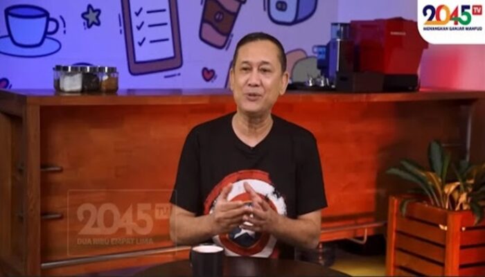 Denny Siregar Ungkap Jika Gibran Kalah Keluarga Jokowi Berakhir di Penjara?