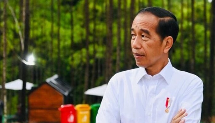 100 Tokoh Usulkan Pemakzulan Jokowi