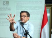 Rocky Gerung Sebut Megawati Ingin Melihat Jokowi Dimakzulkan