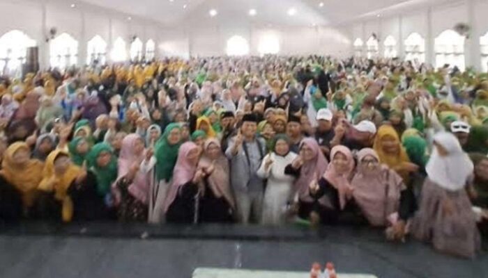 Khofifah Lewat Guys, Muslimat NU Ramai-ramai Akan Coblos AMIN