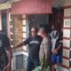 Saat Polisi mengamankan Reza Maulana, suami dari Nurul Azmi, wanita yang tewas bersimbah darah
