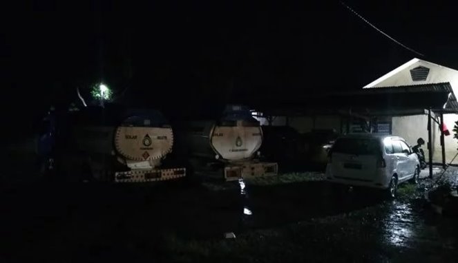 Mobil tangki yang diamankan di polres sidrap