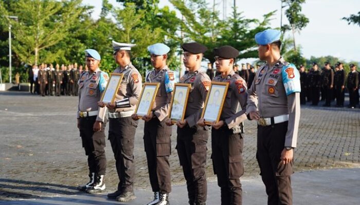 12 Personel Polda Sulbar di Pecat Tidak dengan Hormat