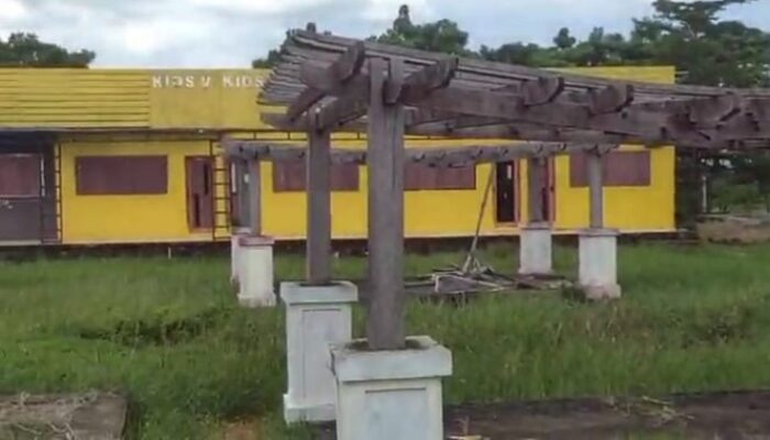 Anggaran Milyaran, Penginapan dan Kuliner di Pantai Tope Jawa Mubazir