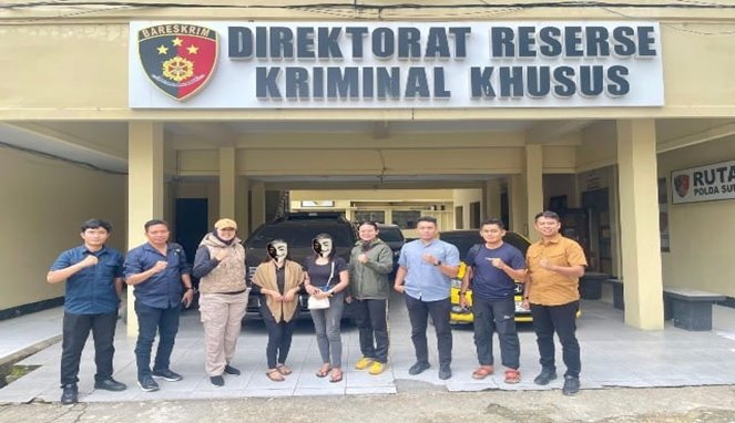 Polisi Tangkap Dua Wanita Terlibat Judi Online di Sultra
