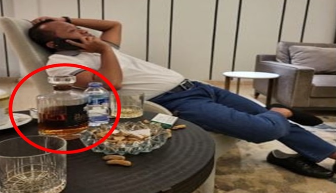 Viral, Foto Mirip Bahlil Lahadalia dengan Wiski Mahal Tersebar