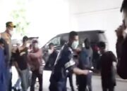 Diskusi Diaspora Berujung Ricuh: Preman Masker Serang, Polisi Diam!