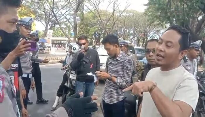 Cawabup Bone Tertangkap Tilang: ‘Akbar’ Itu Cuma Sopirku!