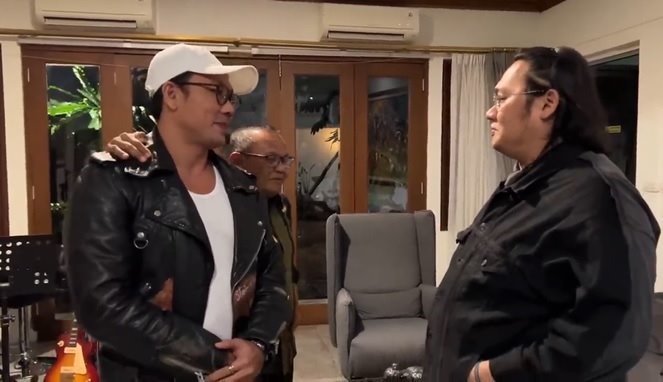 Ancaman Farhat Abbas Dijawab Denny Sumargo: Kalau Mau Pukul, Biar Saya Tangkis