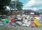 Pasar Barandasi Maros Dipenuhi Sampah, Pengelolaan Kebersihan Dipertanyakan