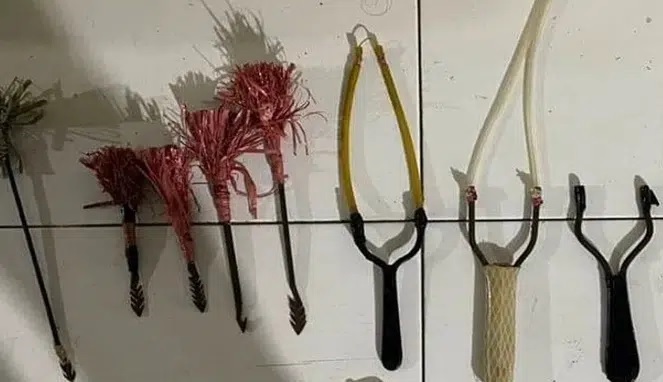 Melintas di Mandai, Remaja Dihujani Busur Panah oleh Geng Motor