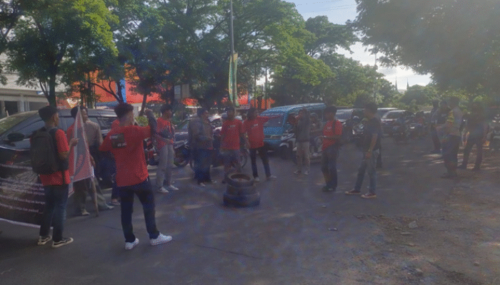 Korupsi Mebel, SPMP Desak Kepala Dinas Pendidikan Sulsel Mundur!