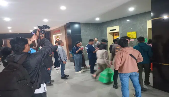 Puluhan Advokat Datangi Polda Sulsel: Jangan Abaikan Kasus Penembakan Rekan Kami!