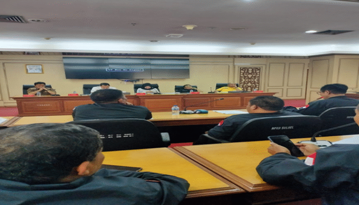 Skincare Berbahaya Putri Glow dan RD Viral “Dibongkar” dalam RDP DPRD Sulsel