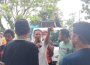 Ormas dan Pedagang Demo Indomaret Barru, Bupati Dituntut Lengser