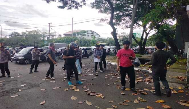 Gunung Maros Terkikis! Mahasiswa Desak Gubernur Tutup Tambang Ilegal