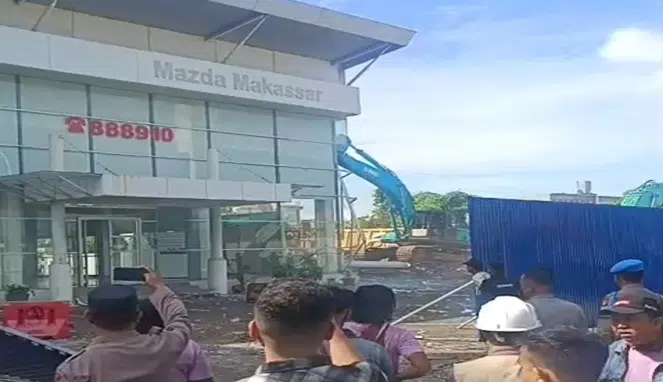 Lahan Showroom Mazda di Pettarani Makassar Akhirnya Dieksekusi