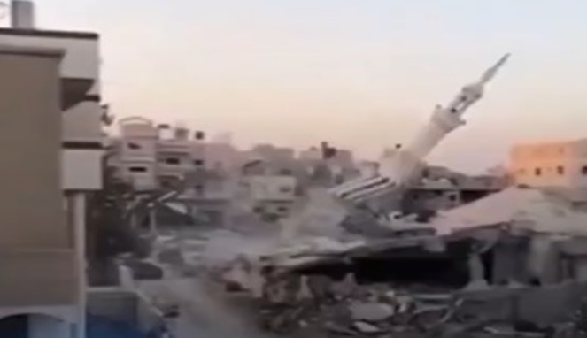 Salat Idul Fitri Diterjang Bom, Israel Hujani Gaza tanpa Ampun