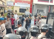 Unjuk Rasa Berujung Brutal! Aparat Seret Advokat dan Mahasiswa Seperti Penjahat