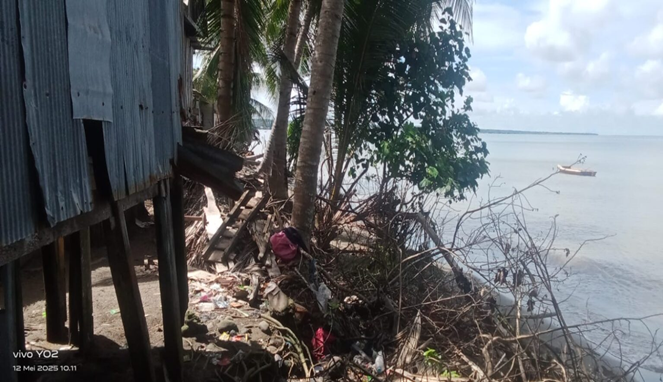 Warga Pesisir Menjerit, Pemkab Bulukumba Lempar Tangan Soal Abrasi