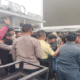 Dari Aksi ke Emosi, Mahasiswa dan Keamanan Claro Nyaris Bentrok