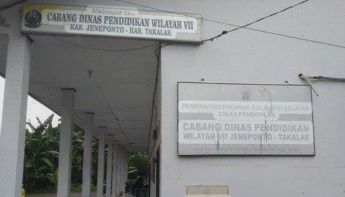 Gaji Masih dari Sekolah, Tapi Tugas di Cabdin: Status “Pak Ulli” Bikin Heboh