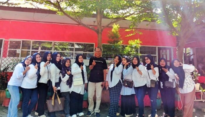 Rayakan HAN dan Hari Puisi, Bunda Pustaka SDN Borong Makassar Gelar Pentas Kreativitas Anak