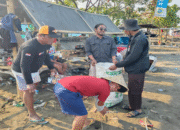 Peserta Katinting Race Tunjukkan Kepedulian, Gelar Aksi Bersih Pantai Topejawa