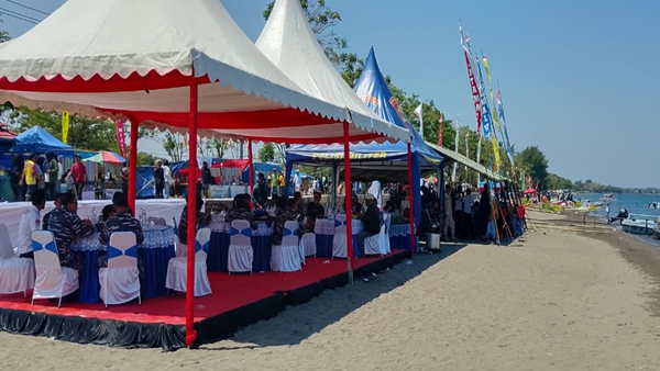 Takalar Jadi Tuan Rumah Katinting Race, Ribuan Warga Padati HUT TNI AL ke-80