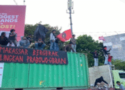 Rakyat Turun ke Jalan, Aliansi KERAMAT Tuntut Bubarkan DPR dan Gulingkan Prabowo-Gibran