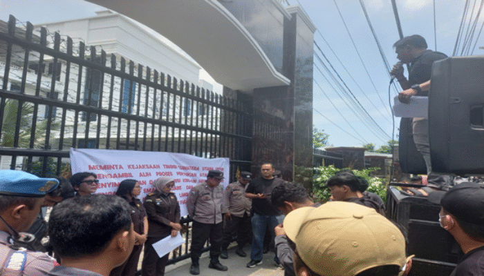 Faisal Hasrimy Terseret Dugaan Korupsi Smart Board, Mahasiswa Minta Gubsu Copot Jabatan