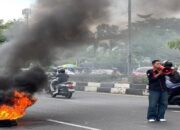 Sumpah Pemuda Dikejutkan Aksi Solo Mahasiswa Makassar Tolak Soeharto Dapat Gelar Pahlawan