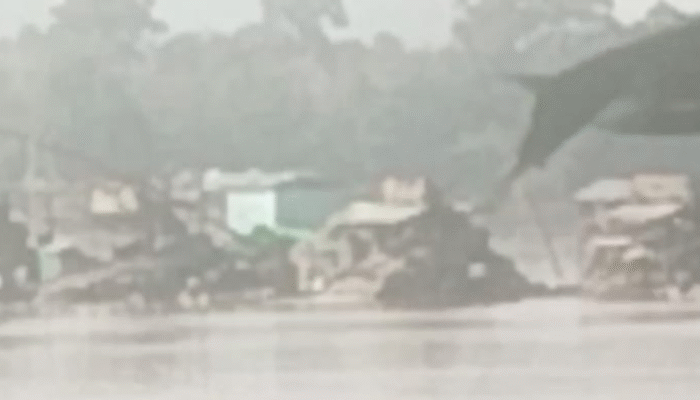 PETI di Sungai Kapuas Kian Brutal, Rakit Tambang Berjejer di Sekadau Hilir