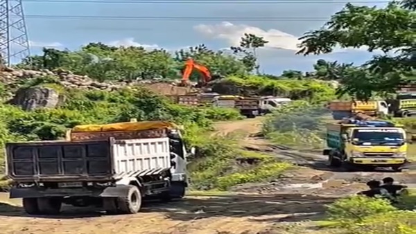 Truk Hilir Mudik, Aktivitas Tambang Galian C di Desa Tuju Kembali Disorot