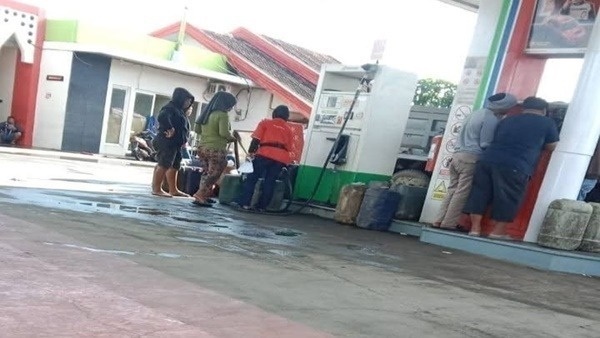 SPBU Panaikang Takalar Diduga Beroperasi dengan Back-Up Oknum LSM dan Wartawan