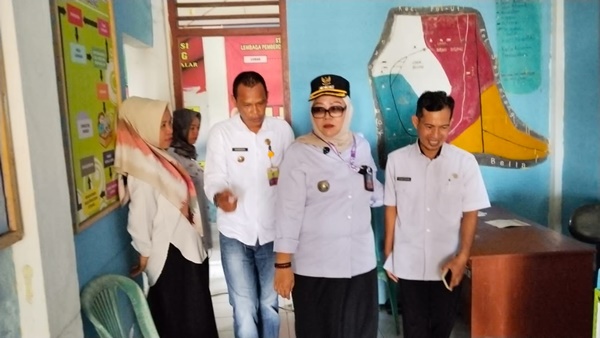 Tak Mau Kecolongan, Camat Pattallassang Sidak Kelurahan Jelang Pergantian Tahun