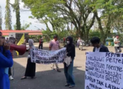 Mahasiswa Geruduk Polisi, Desak Pengusutan Dugaan Mark-Up Anggaran MBG Sinjai