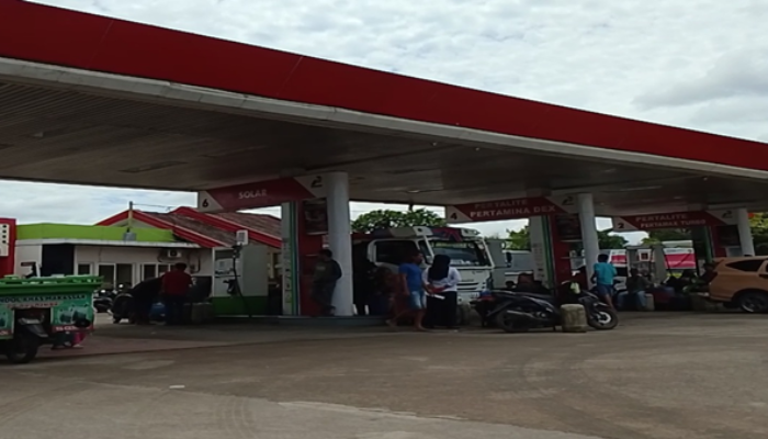 SPBU Dikepung Jerigen, Warga Menjerit! Solar Subsidi Diduga Disikat