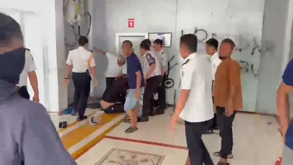 “Saya Bunuh Ko!” Ancaman Mengerikan Warnai Demo Berdarah di Lapas Bollangi