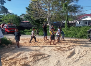 Demi Nelayan, Warga dan Koperasi Kompak Perbaiki Jalan PPI Bontobahari