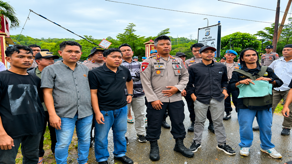Permintaan Maaf Tak Cukup! Mahasiswa Bombana Kepung Polres, Tuntut Evaluasi Kapolres